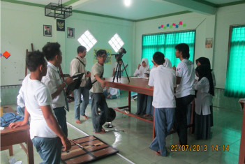 Syuting di Laboratorium