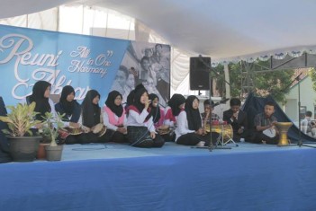 Penampilan Marawis feat. Beatbox
