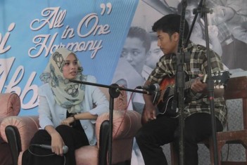 Hiburan dari Alumni