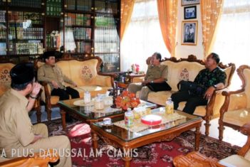 PENYAMBUTAN TIM ASESOR BAP DI RUMAH PENGASUH PONDOK PESANTREN DARUSSALAM